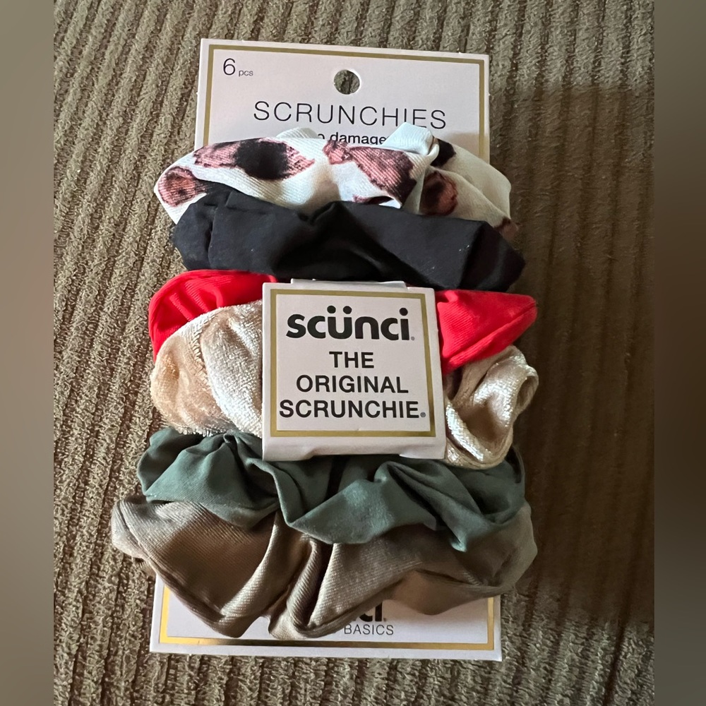 Scunci new in package 6 scrunches